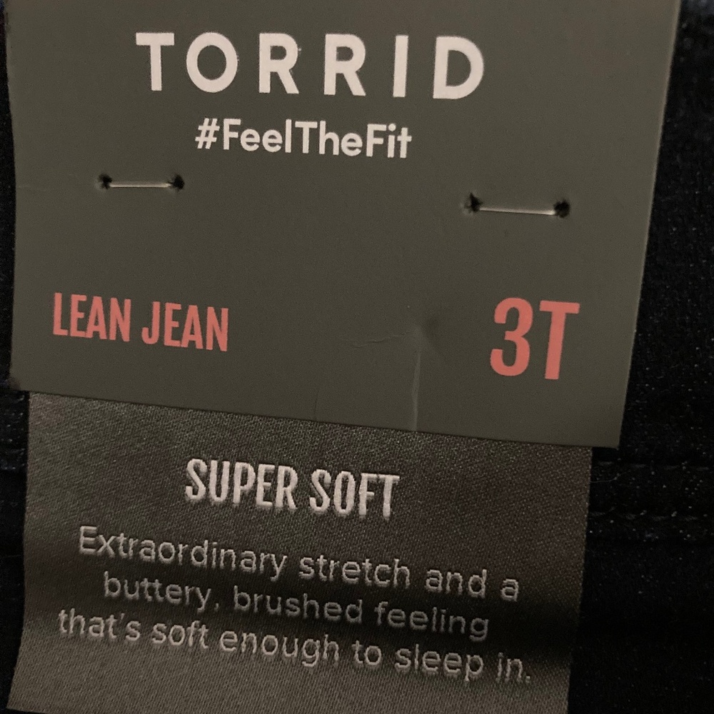 Torrid SuperSoft Lean Jeans Size 3 Tall 3T